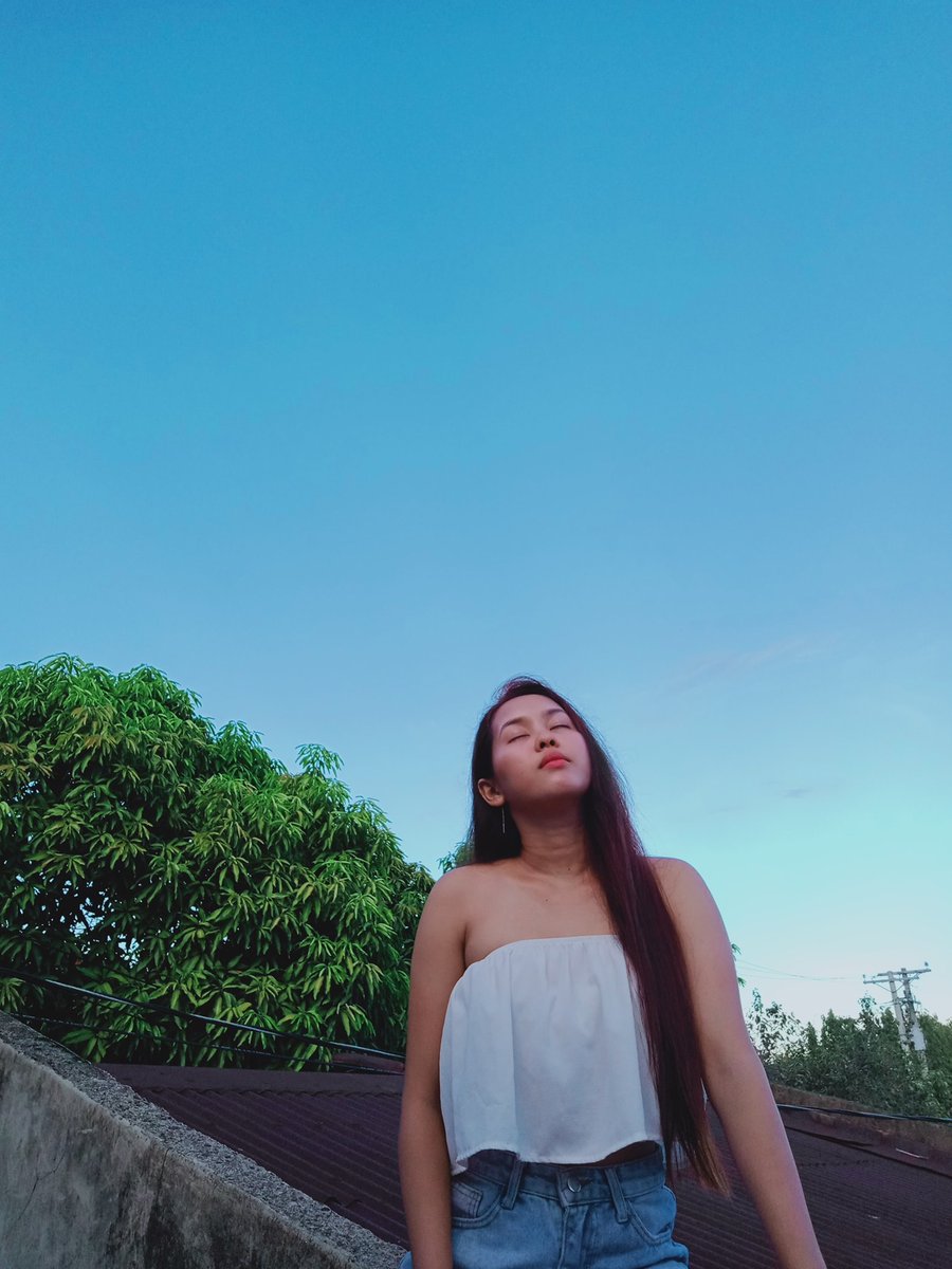 Cherrykyanna's tweet photo. I just want to feel my moment and breath like no more doubt about Corona. In short, I want everything will back to normal sooner https://t.co/KRun7UynOd
