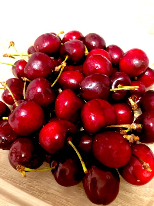 あー美しい🥺🍒 https://t.co/jYplHNNY71