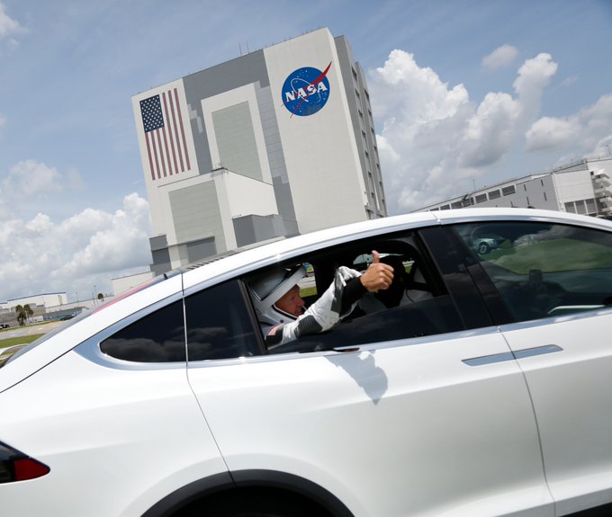 EZR16YoWkAQ473W?format=jpg&name=small