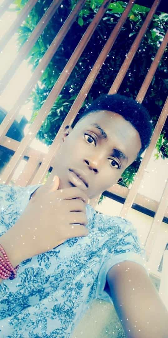 uzee_usman's tweet photo. Weekend face selfmade ⚡💧💧🆙 https://t.co/W389Sht4QK