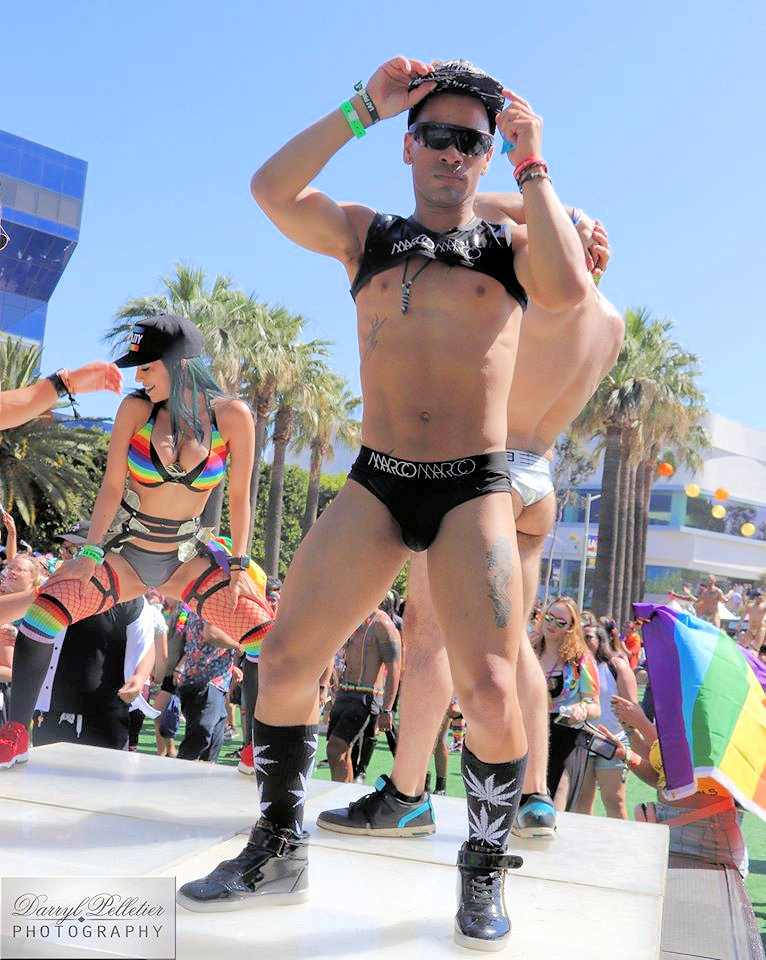 LGBTPhotoGuy's tweet photo. Adult entertainer @TrelinoXXX dancing @lapride #pridefall #LGBTQ @gay_losangeles @LALGBTCenter @LGBTCA #gogo #gogostud #gaygogo https://t.co/sOu6WcoyX7