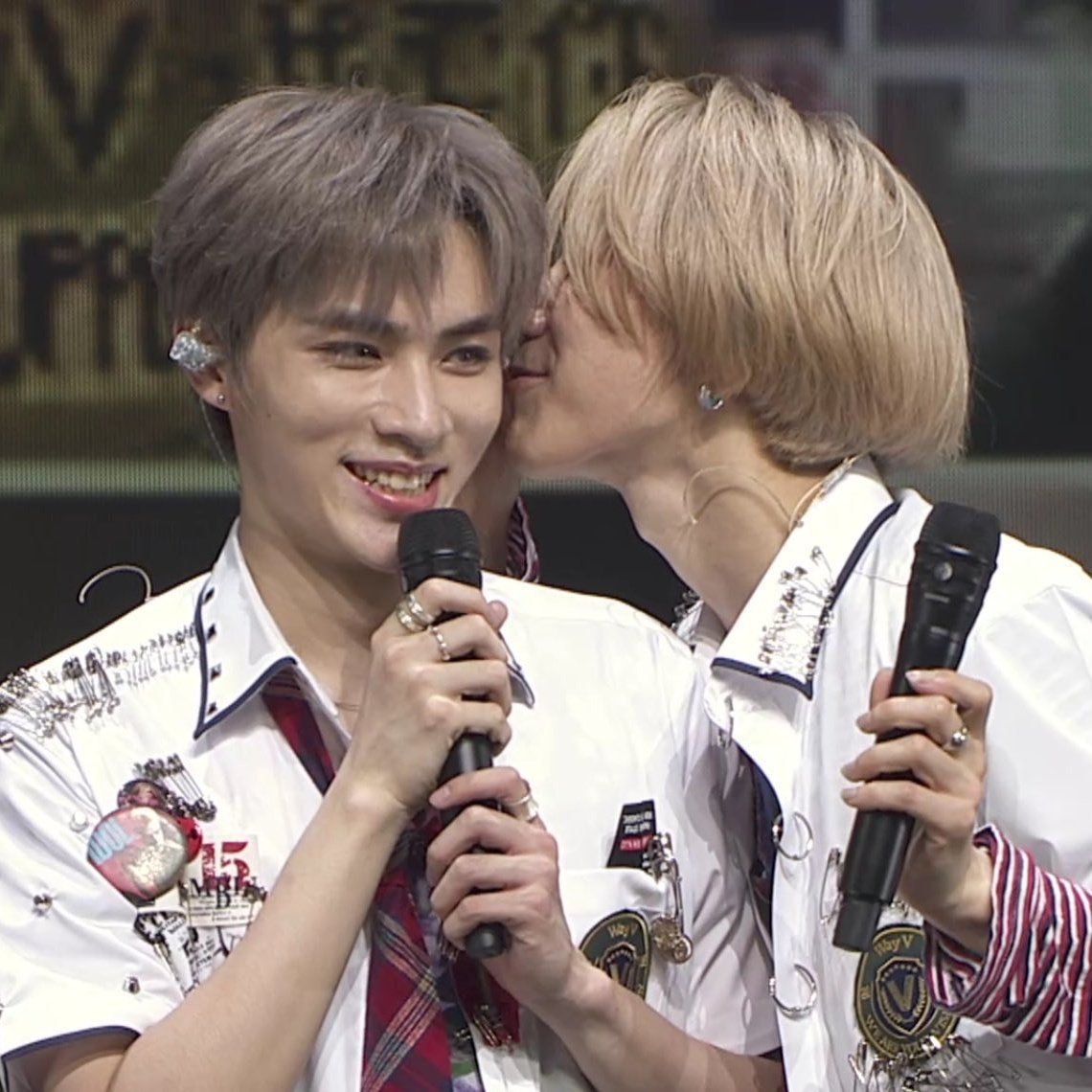 Which should I use #tenxiao or #xiaoten?? Tell me which u prefer I