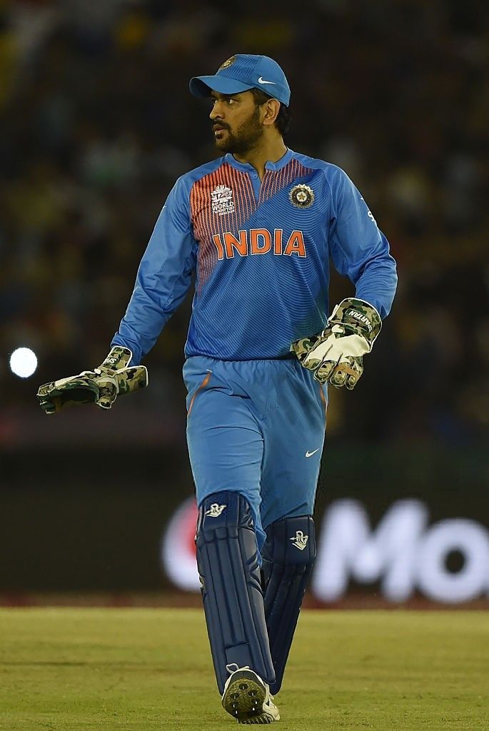 TrendsDhoni's tweet photo. Thank you for the participation my dear MSDians 

100K tweets done on #DhoniFanForever 

It's time to stop the trend and take a nap 

Let's meet soon for the CDP trend 🤟 https://t.co/uSnlB0UExQ