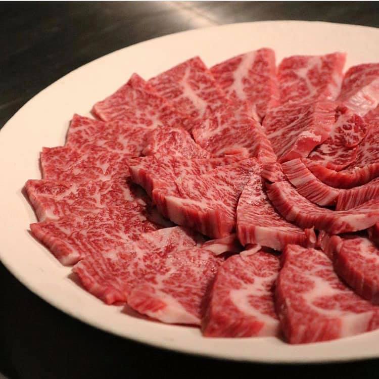 snackhoriemon's tweet photo. 【5/31緊急開催】スナック堀江万博のアーカイブを見ながらWMで焼肉を食べよう！

スナック堀江万博の興奮も冷めやらぬなか、WMで和牛が食べ放題の大サービス！！アーカイブを楽しみながらWMで舌鼓を打ちませんか？？

👇数量限定！ご予約はこちらから👇
https://t.co/vu8eRtvQOO

@takapon_jp https://t.co/nlNX0X64b1