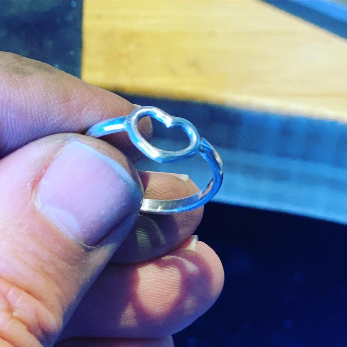 mikebatchelor54's tweet photo. New ring went for a more simple design this time need to get the basics down. #slivering #silversmithing #handmadejewelry https://t.co/HbLxGHjuvG