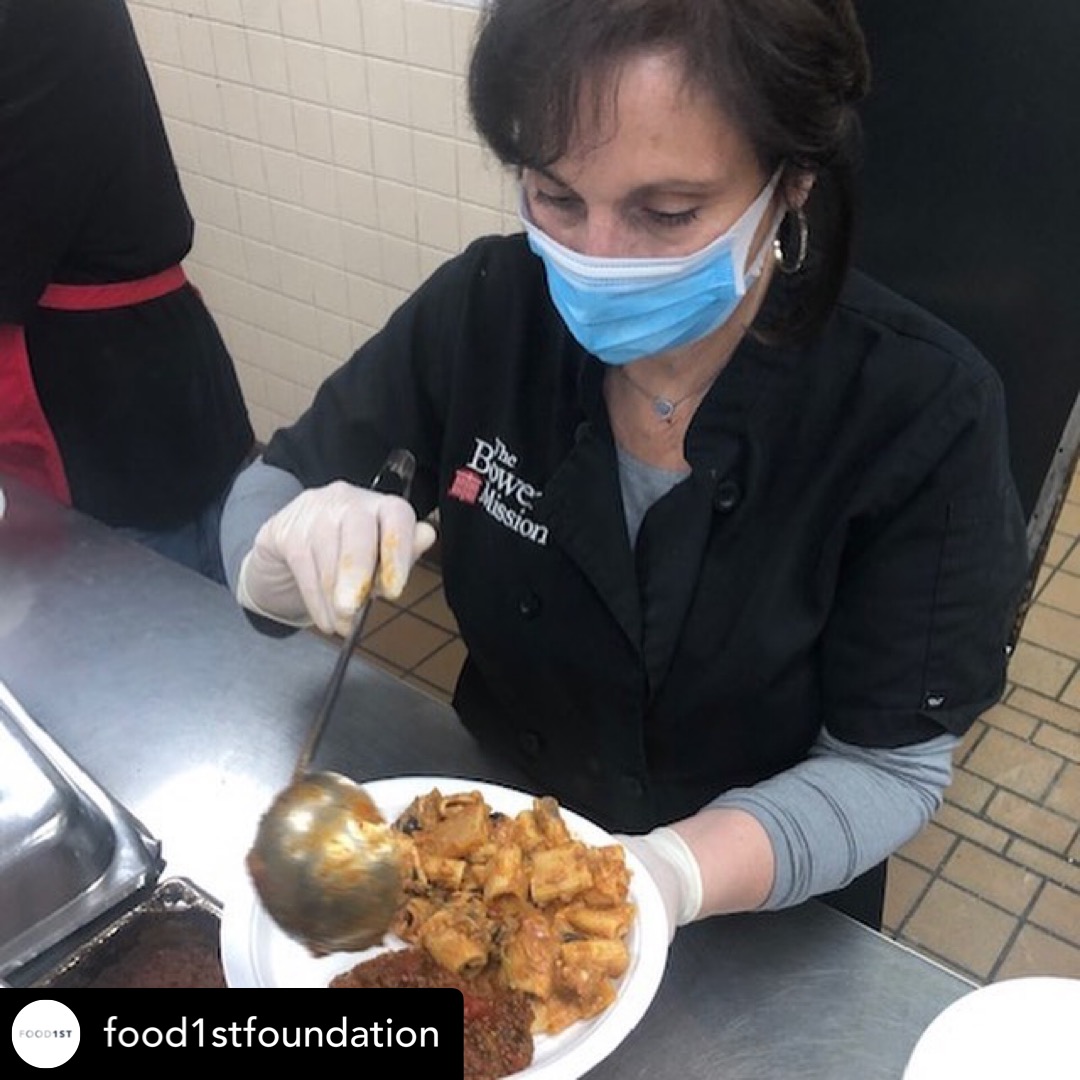 Thank you @FOOD_1st for regularly providing dinner for our residential program clients! We are grateful for your support! #FOOD1stFoundation #FriendsOfTheMission