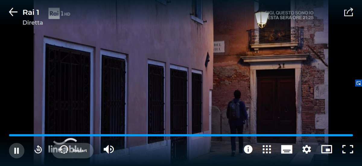 paoloigna1's tweet photo. #FabioGallo in una #Venezia insolita e silenziosa #lineblu @donabianchi1 https://t.co/EhVJNLL0y9