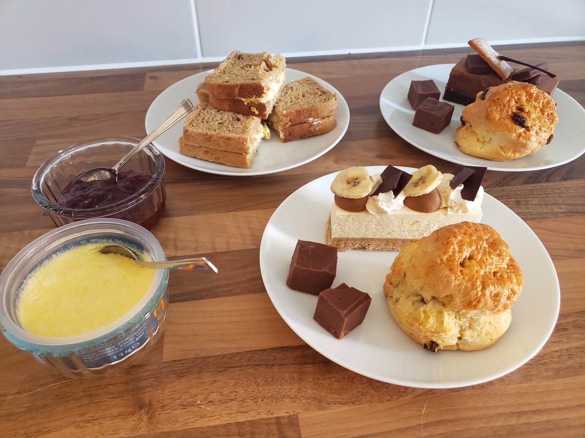 CallMalcolm's tweet photo. Afternoon tea for lunch! What could be better 😋 This from the very wonderful @Salutation1 
#FitToBurst https://t.co/wfs8PMzEMM