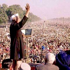 TandonVijai's tweet photo. Salutations and humble tributes on death anniversary of late 'Chaudhary Charan Singh', popular farmer leader and former Prime Minister of India, who has fought for his life for the prosperity of the poor, farmers and  underprivileged! 
#choudharycharansingh https://t.co/ofEMexOU91