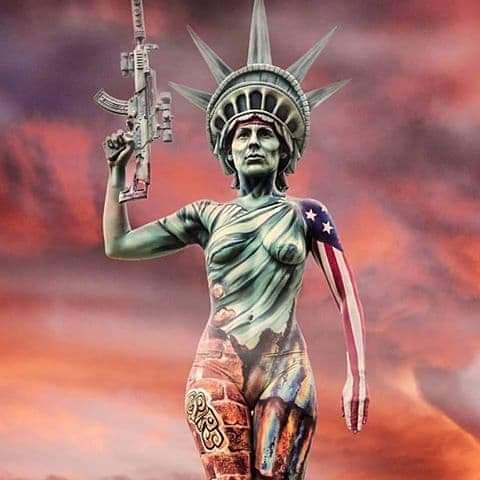 #USA in crisis #justiceforgeorgefloyd #Bodyart #bodypainting by #brushstrokesbodyart model @ohyouprettythings
 #statueofliberty #ladyliberty #equality #imnotblackbutistandwithyou @paintopia_officia