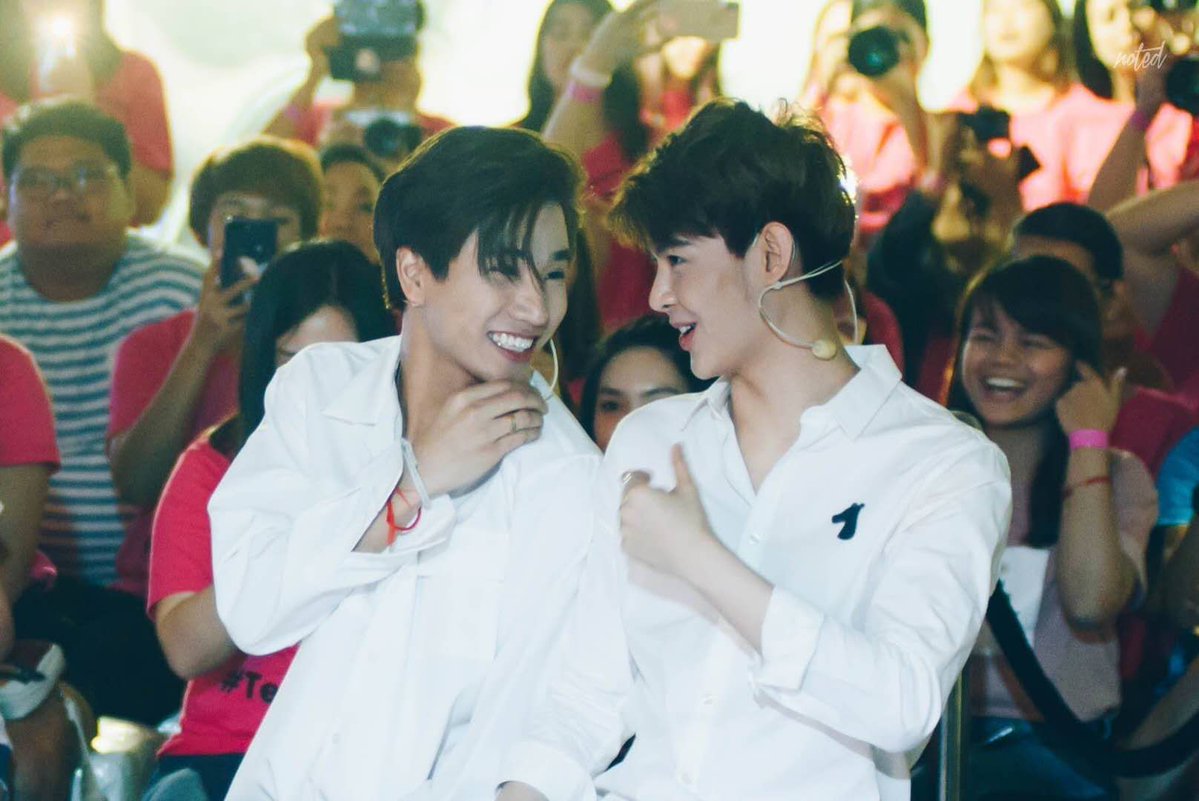 TJEKWU5rTlh6ERD's tweet photo. I don't know why, but I can't stop thinking about you. 

不知道为什么，我总是无法停止对你的思念。
#FindOurMissingPieceS https://t.co/cbdAnicH0D