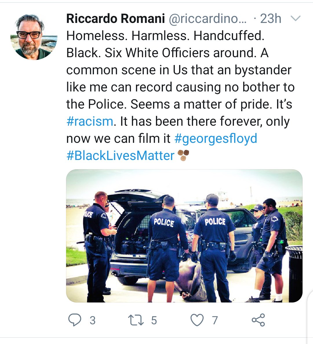 AlusineRehme's tweet image. Thanks @ricaromani for this 🙌
#BlackLivesMatter 
#DifferentRaces
#DifferentColours
#DifferentContinents
#ButOnePeople💪