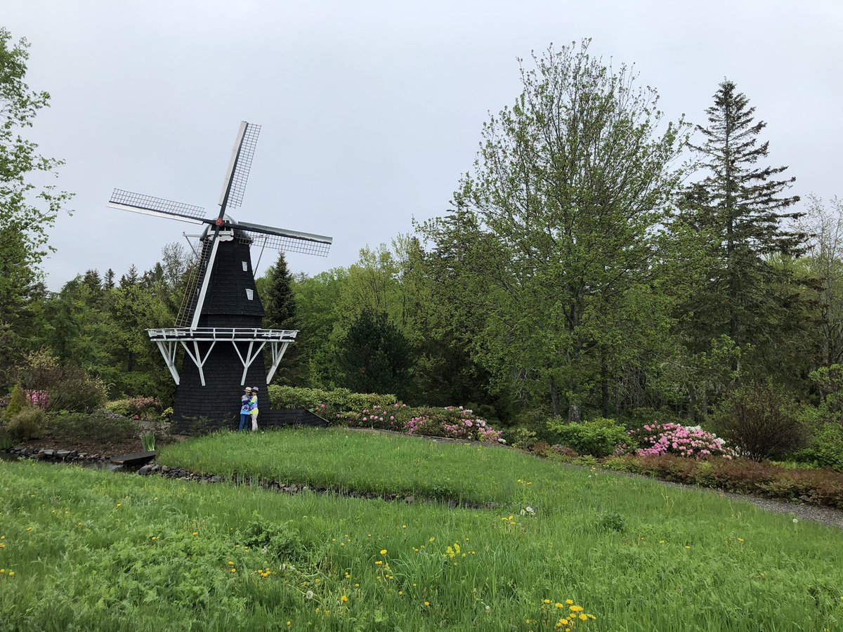 The windmill is blowing and <a href="/KingsbraeGarden/">Kingsbrae Garden</a> garden is seriously pink-a-licious!!