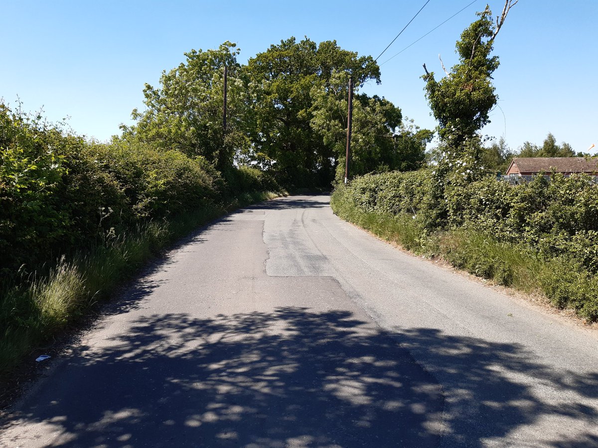 NSRAPT's tweet photo. #Eye recovery now on scene and road now open. Driver arrested for drink driving blowing 84ugs at roadside. This is a country road, can you see the blue flashing lights or lorry? Drive at a speed you can see to be clear and stop on your side of the road. #pc1925 #pc1880 https://t.co/TXCeJAOGW3