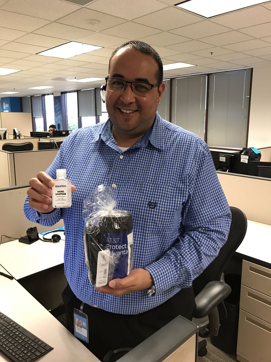 EvelynR_TX's tweet photo. Youโre going to get the benefits from Protect Advantage when you speak to us! Yes! Our Team Won the Grab bag gifts from Asurion! Thank you Asurion! @Asurion
#TeamRoberson @EvelynRnTX #TuggleNation #RichardsonWins @DMDRrichardson @anthonyetuggle @BJTaylor_5 @4jbar #LifeAtATT https://t.co/EdCBdMojtB