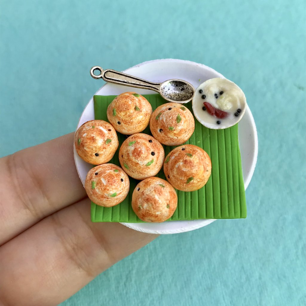 kirtibasal's tweet photo. Miniature Paaniyaram/Appe made using Clay😁
#KirtisMiniature #Clayfood #Fakefood #Hellominiverse https://t.co/LGqapRRBDm