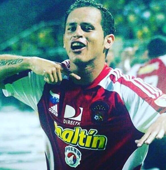 90taipico's tweet photo. Somos Caracas https://t.co/39mWnRHg6V
