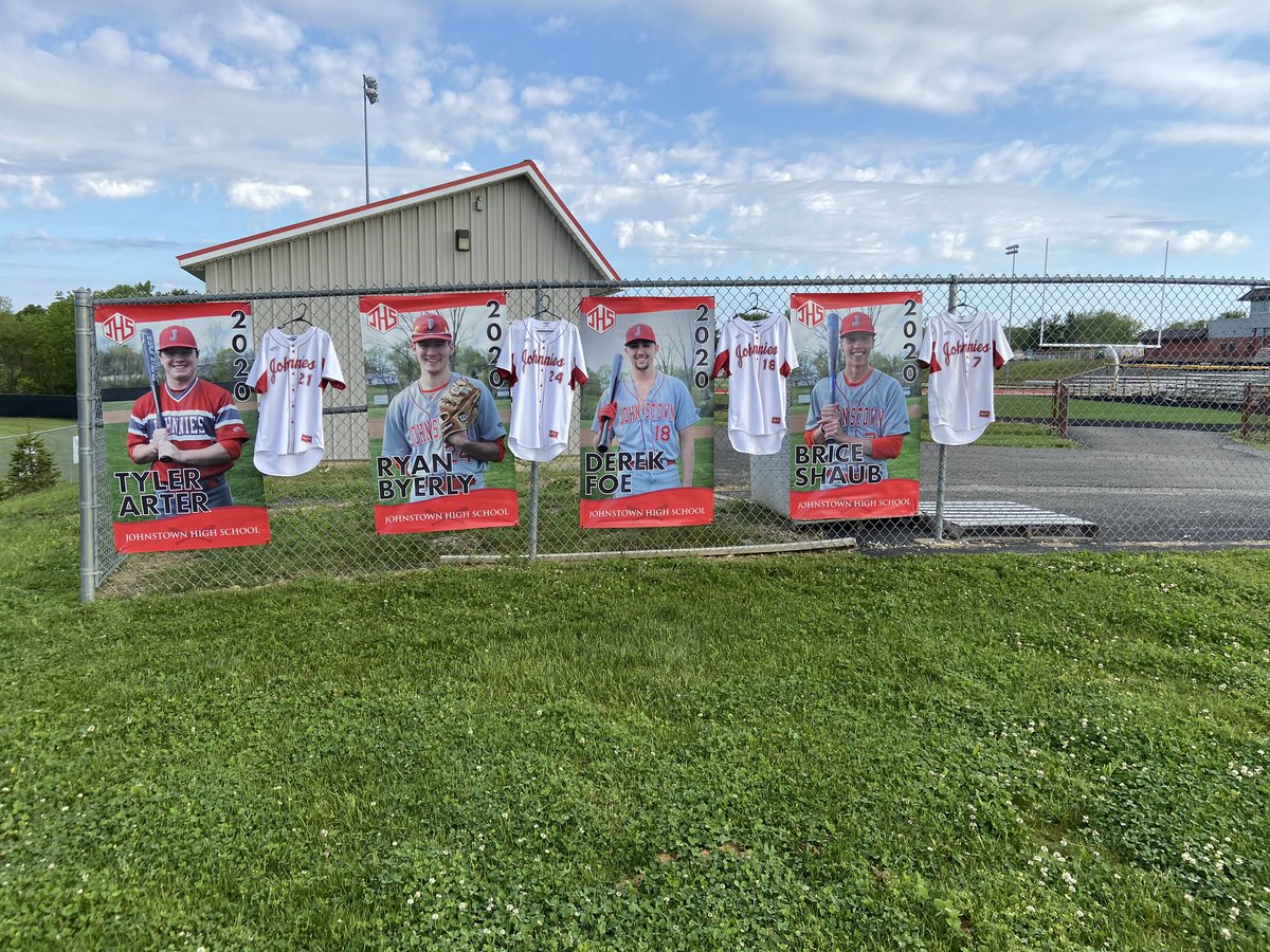 Congratulations to these Johnnies on your graduation today. Thank you for everything that you gave to JHS and the baseball program. Go Johnnies ⚾️⚾️⚾️
