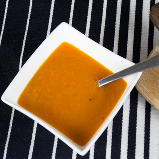 PaleoCourse's tweet image. How to make some paleo-friendly gravy for roasts!
Recipe: cookingperfected.com/paleo-gravy/