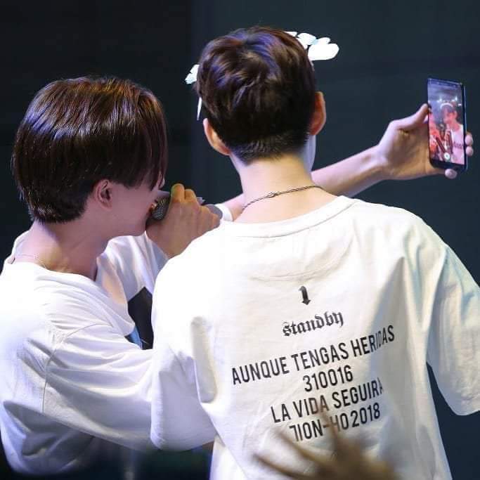 guuktaekoo's tweet photo. The world will let you down..!! But i knpw you are there foe each other❤And we are proud of you🖤🐯🐉#FindOurMissingPieceS https://t.co/8SSBl1QmdN