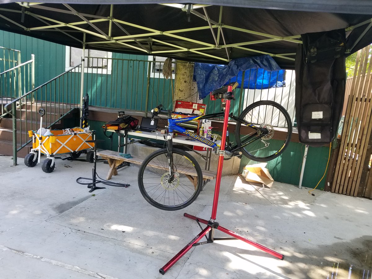 ActiveSGV's tweet photo. Repairs were conducted rain ๐ง๏ธ or shine โ๏ธunder a @Day1do canopy by Yasser Martinez -- one of the best wrenches in SoCal -- with specific #COVID19 cleaning and distancing guidelines. In total 48 bikes repaired. 4/4
#WalkLocalBikeSolo #BikeLove #BikeLocal https://t.co/cOzkF5S67C