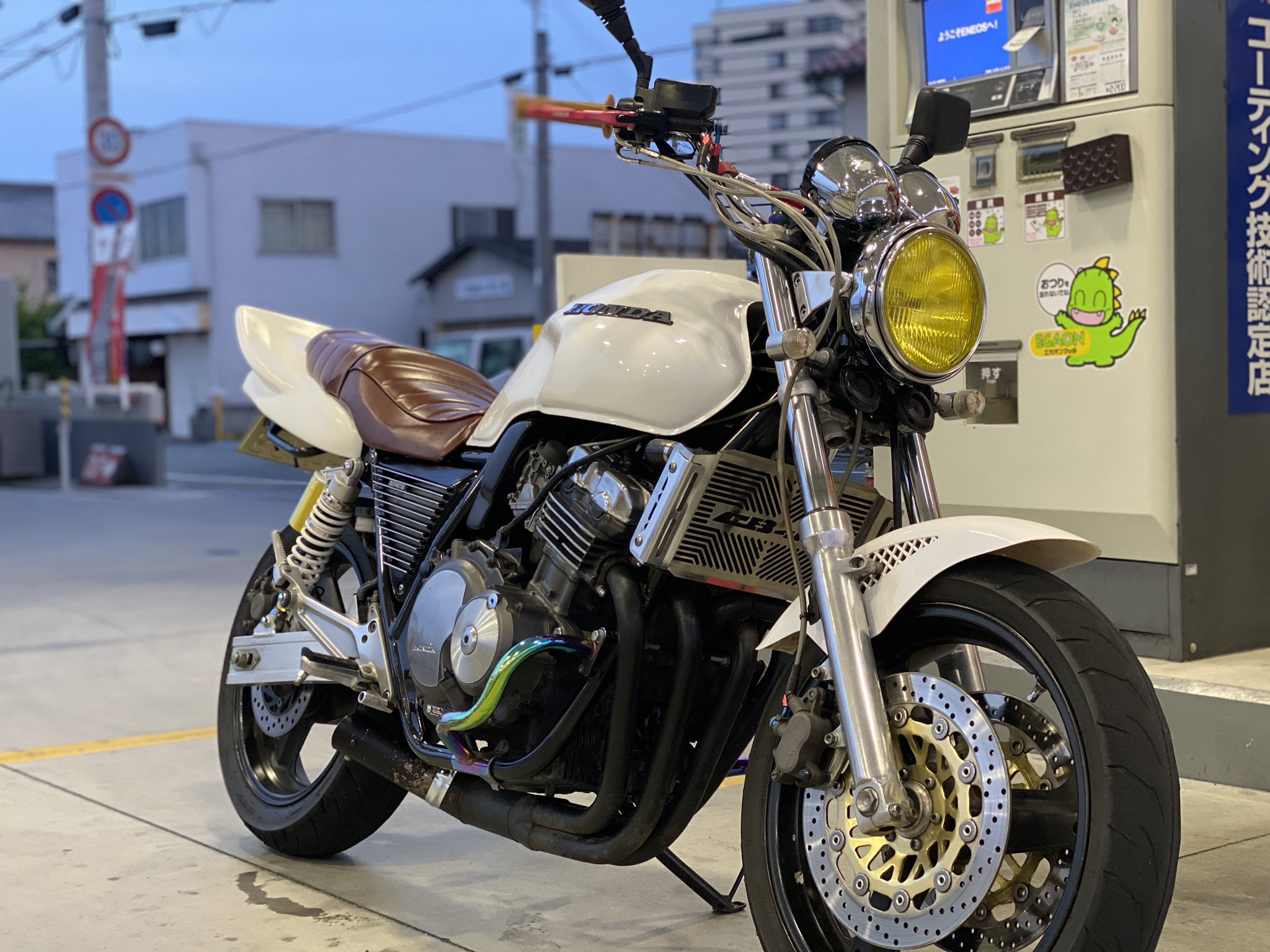 たかやん a X: 