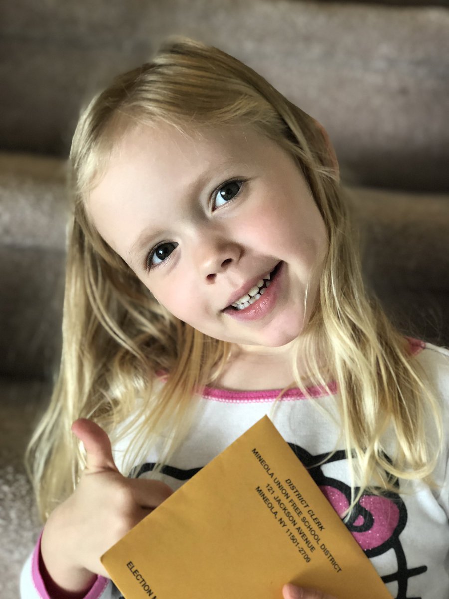 aleciawhitaker's tweet image. LOOK WHAT CAME IN THE MAIL!!! #CheckYes for #OurFuture 
on the school budget absentee ballot and SEND IT BACK TODAY! #MineolaProud