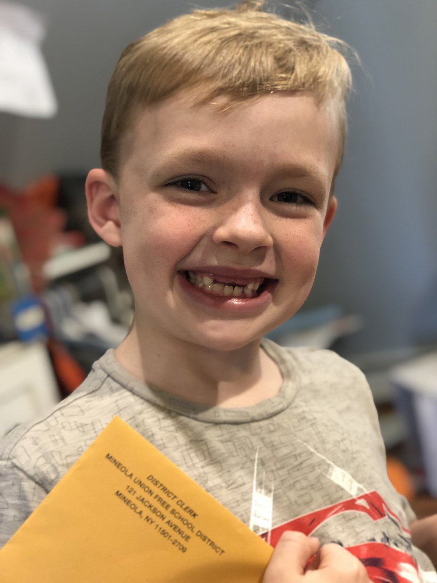 aleciawhitaker's tweet image. LOOK WHAT CAME IN THE MAIL!!! #CheckYes for #OurFuture 
on the school budget absentee ballot and SEND IT BACK TODAY! #MineolaProud