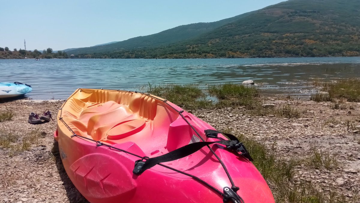 meridiano_raid's tweet photo. 🤩¡Qué día más espectacular para comenzar temporada!
#Lozoya 🗻
#piraguas 🛶
#paddlesurf 🌅
#valledellozoya
#TurismoActivo

@sierranortemad https://t.co/G8LgIpisWK