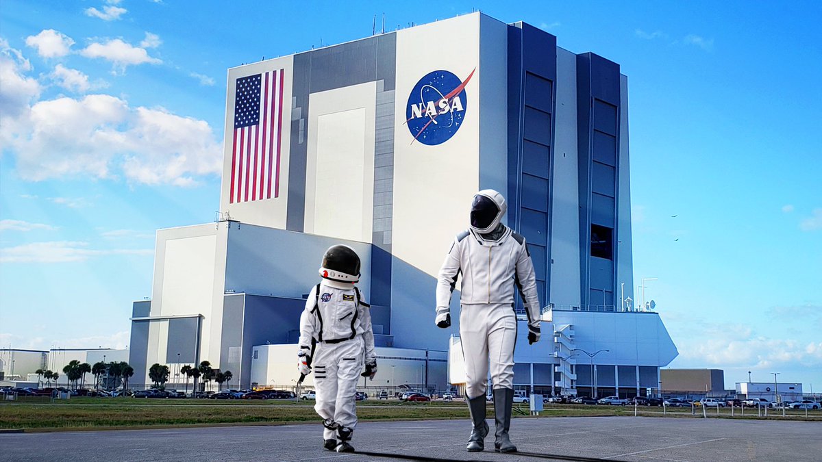 RealLifeStarman's tweet photo. Making history together #LaunchAmerica https://t.co/WNAKxi5Y95
