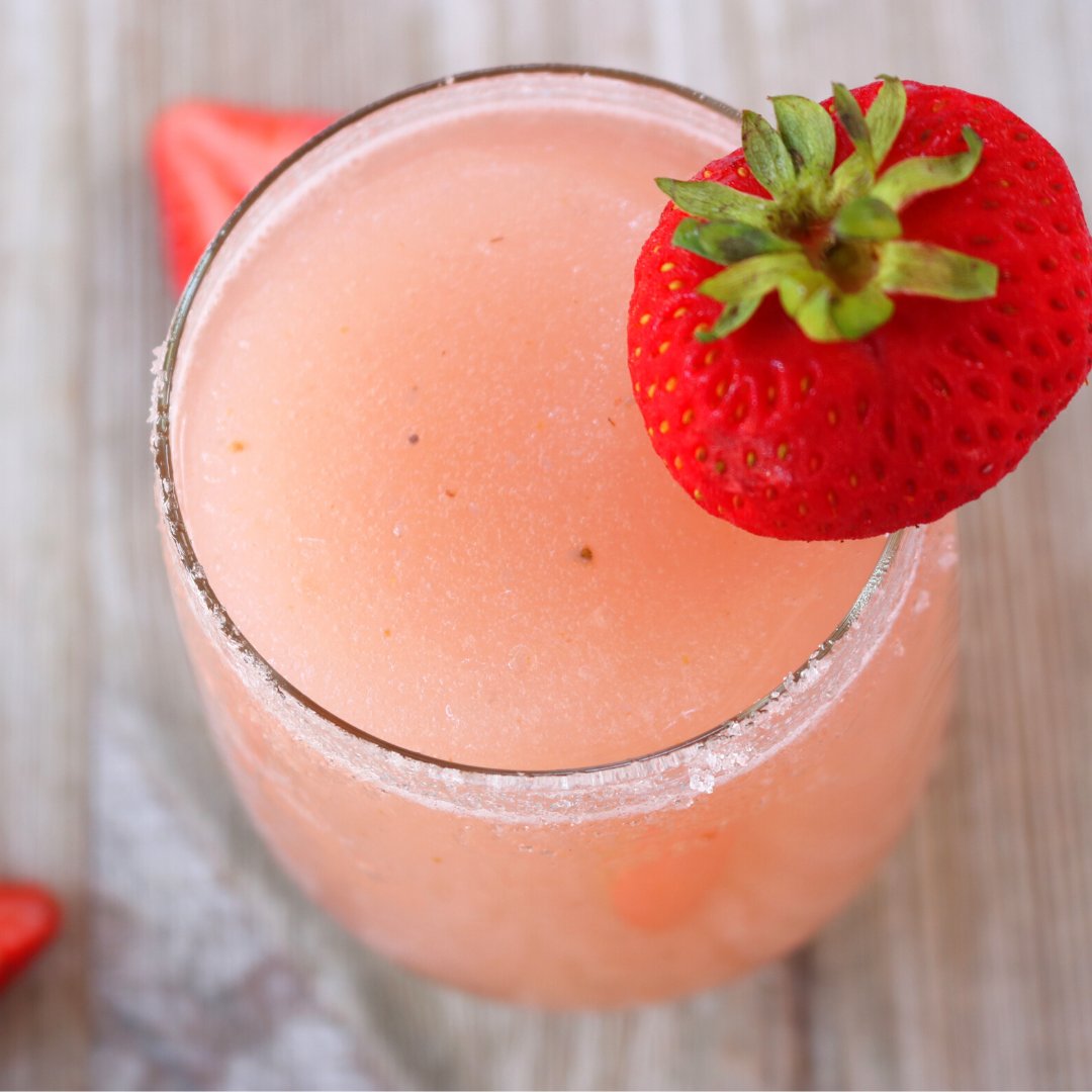 ReginellisNOLA's tweet photo. Frosé all day! 🍓🍓🍓
.
.
Available at participating locations. Must be 21 years or older to consume alcohol.
.
.
#reginellispizzeria #reginellis #nola #neworleans #batonrouge #goBR #idigBR #lsu #tulane #loyola #nolaopen https://t.co/sR9Pbzd8hs