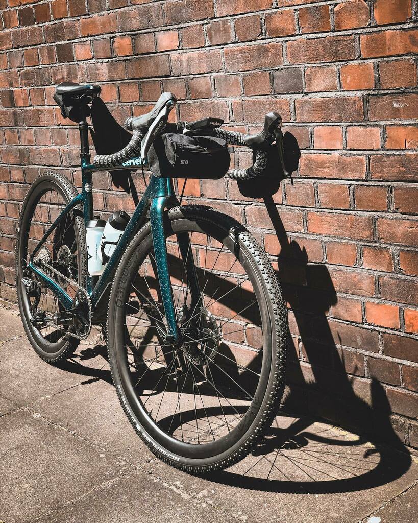 chrishallrides's tweet photo. Looking forward to some gravel fun on this one tomorrow 🤩
.
.
#cervelo #cerveloaspero #attacuscycling #attacuscyclesquad #rideshimano #shimanogrx #adventurecollection #bikeporn #baaw https://t.co/d69FMzfKBb https://t.co/V0AOEEvpK9