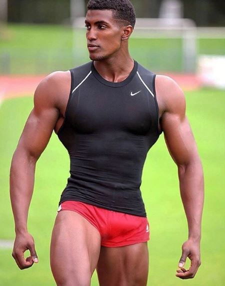 Curtis Taylor (@curtis_body) on Twitter photo 