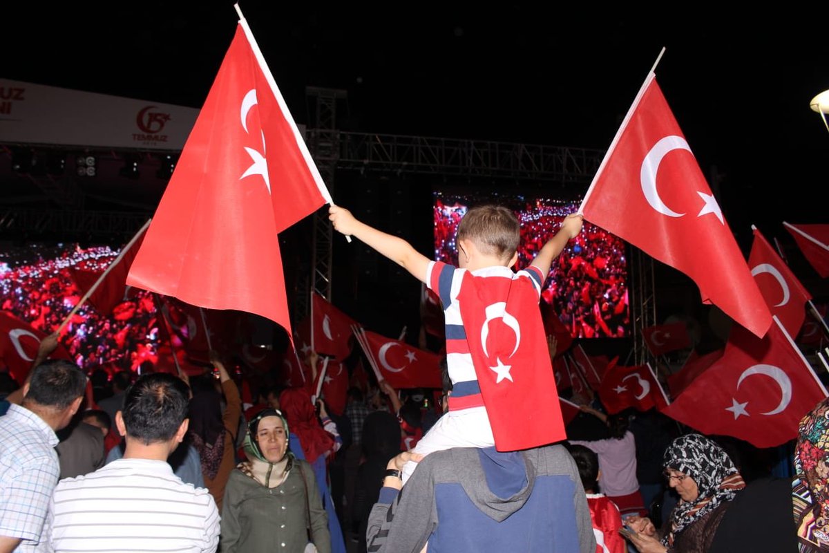 Uğur İbrahim  Altay