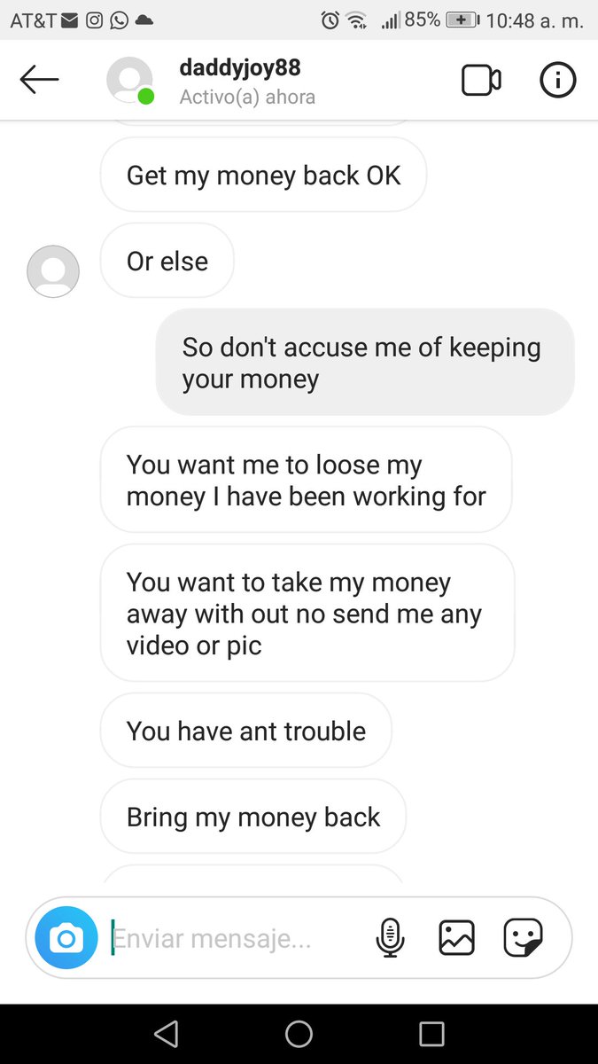SoffLewis's tweet photo. He asked me to pay $10 so I can get my $20 but I didn't received any money :((( https://t.co/QMgVDFm6Pp
