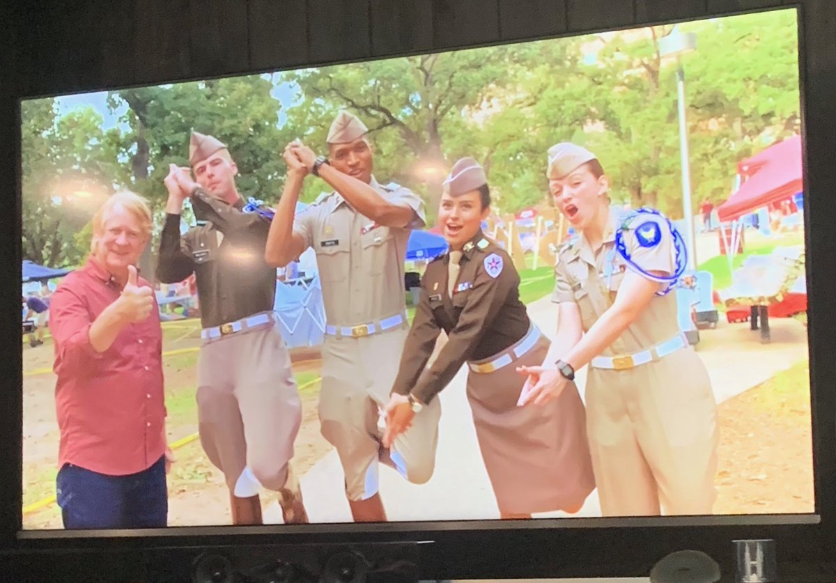 Jazzlyn made it on Disney Plus!... for 5 seconds. “She got to Whoop on Disney Plus” Gigem Aggs 👍🏻💖
