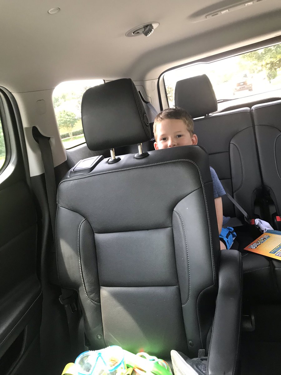 EmerPhillips's tweet image. When your 6 year old sings along to @taylorswift13  and @MileyCyrus 👌🏻👌🏻💙