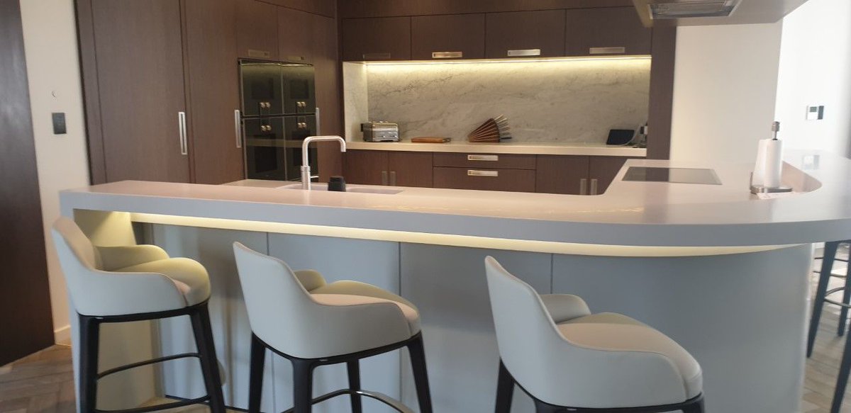 MagicNickRepair's tweet image. A stunning and modern kitchen!

We offer all kinds of surface repairs in kitchens. We are experienced in worktop, flooring and glass repairs.

Get in touch today:
📧magicnick.repair@gmail.com⠀⠀⠀⠀
📞07925768534
buff.ly/2Q0vaIy