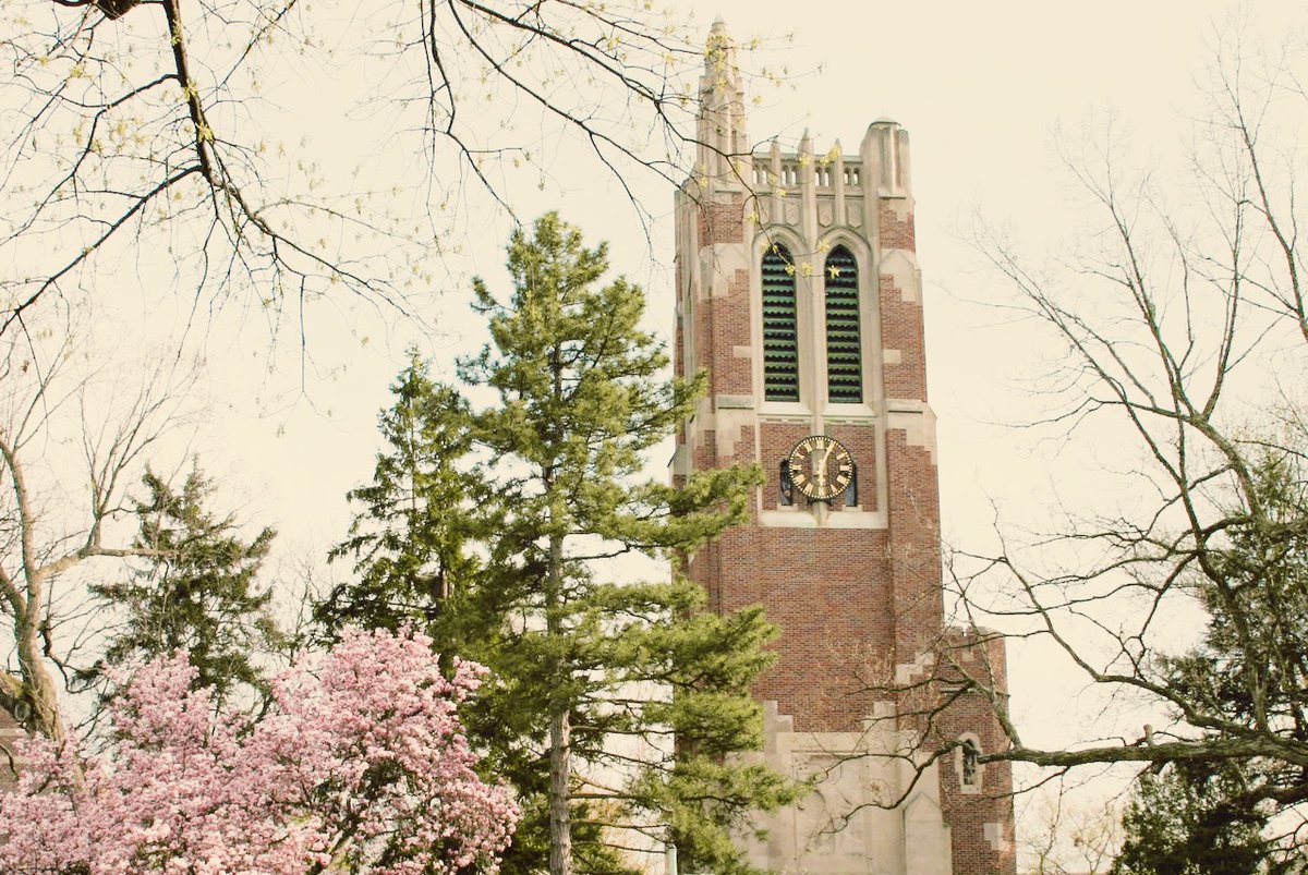 NewmanLofts's tweet photo. Just 0.3 miles from Michigan State's famous Beaumont Tower, living at Newman Lofts gives you access to some of the most beautiful walking, running and biking trails in all of Michigan! 🌷 https://t.co/AvmJxTjVif