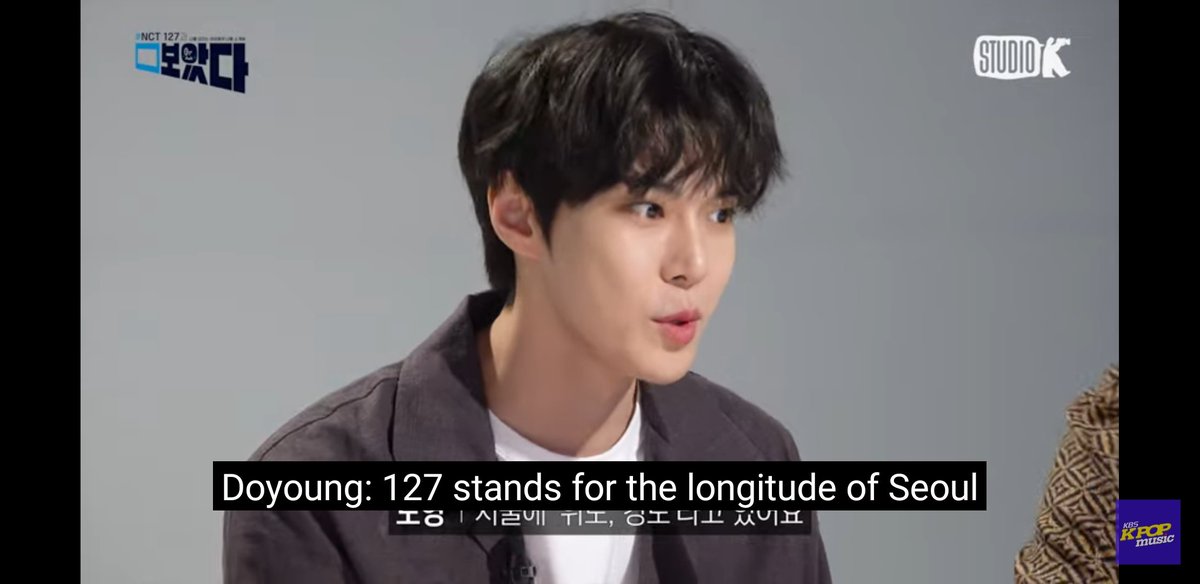 dreamdial119's tweet photo. I have never felt for #DOYOUNG more than this moment. Poor guy always has to explain the concepts... (*wheres the yearbook sm?)
#NCT127 https://t.co/26BVQZ3OI4