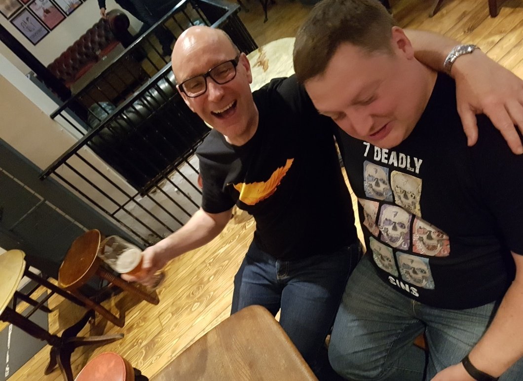 Onwards. Today it's  @m28jeff in  #AFriendaDay.I first met Jeff at ISBF2 as he came around doing the raffle. But I've had so many great days out with him since. Love just sitting in the pub & chatting rubbish ;-)N.B. I've still not forgiven him for threatening to beat up Stan