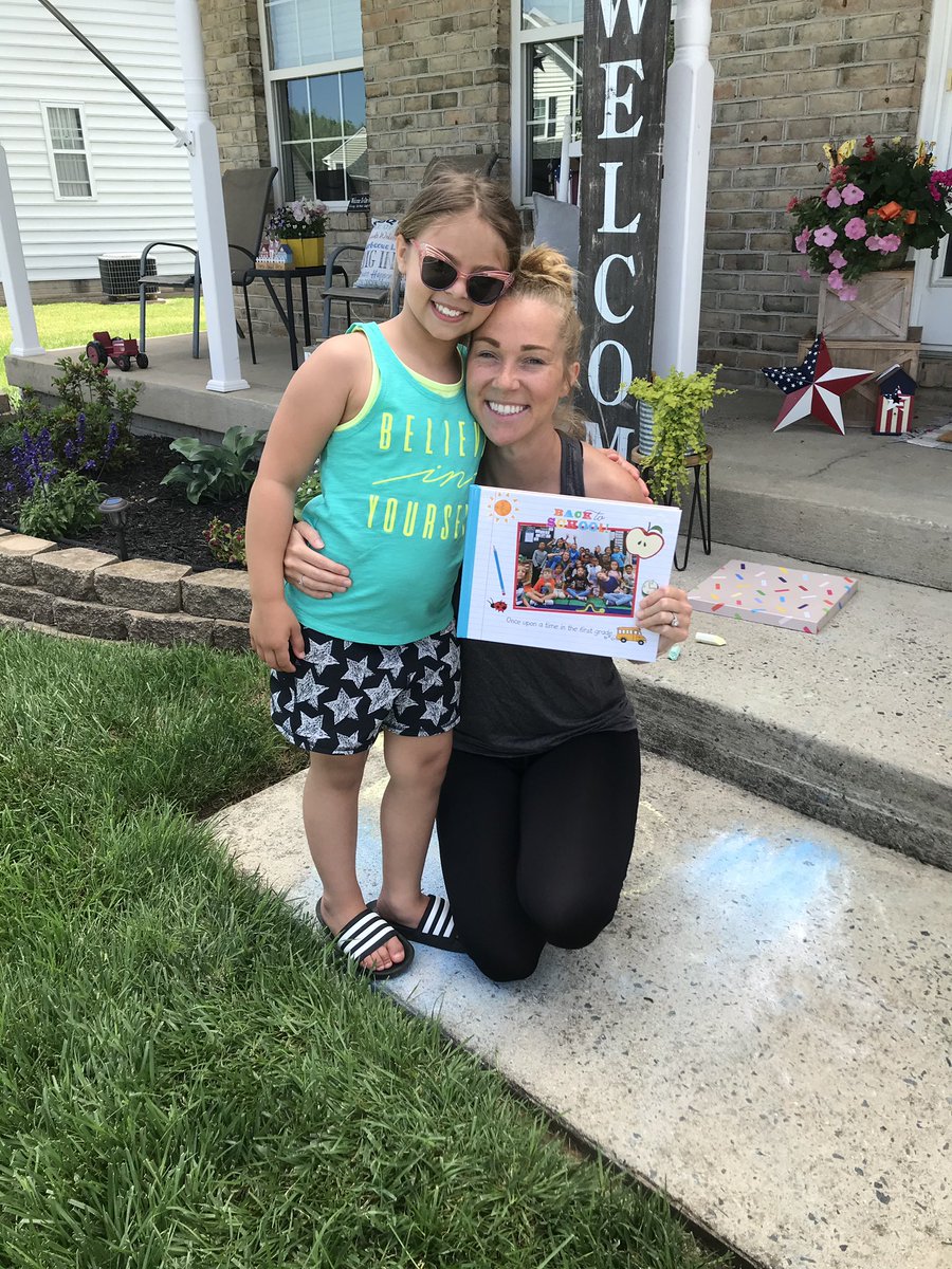 Nicky_Fields_'s tweet photo. Today a student brougut by a gift that I will forever treasure♥️ I am absolutely blessed to have been Sammi’s teacher for 2 years. “This pandemic may have been able to keep us apart, but it can never take away the memories we have made”. #FieldsFabFirsties https://t.co/symlyU5t7y