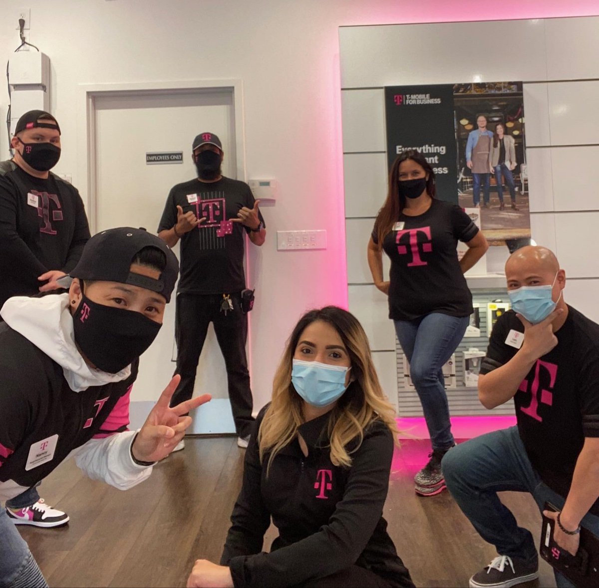 Happiest Birthday to <a href="/ray__2k/">R</a>. From your T-Mobile family! <a href="/navdeepdosanjh/">Navdeep Dosanjh</a> <a href="/watbri204/">WatZilla</a> #SocialDistancing