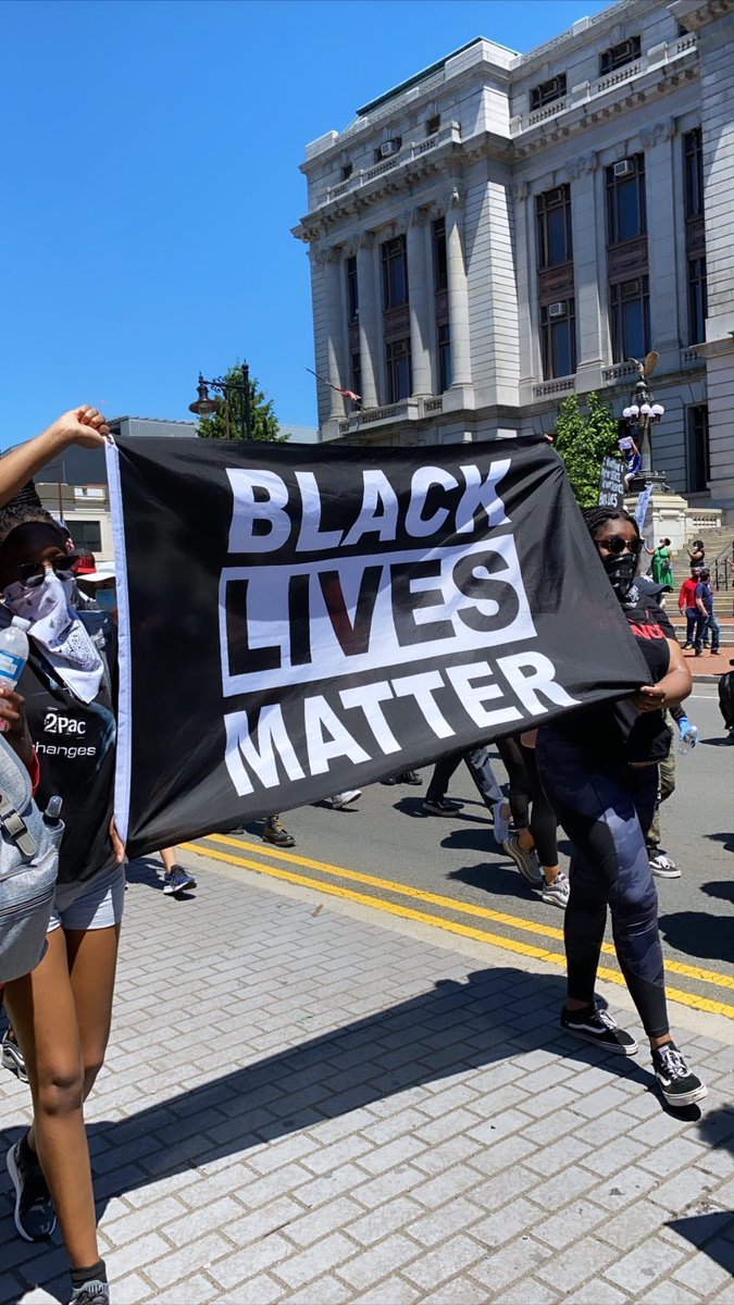 Slimayaa_'s tweet photo. Today on May 30,2020, history was made in Newark, NJ as hundreds of people gathered PEACEFULLY to protest against the murder of George Floyd &amp; to promote justice and solidarity throughout this nation. I am so proud of us for taking a step towards change! We did this!!! ❤️🖤💚✊🏾 https://t.co/OBY9G7ax9t