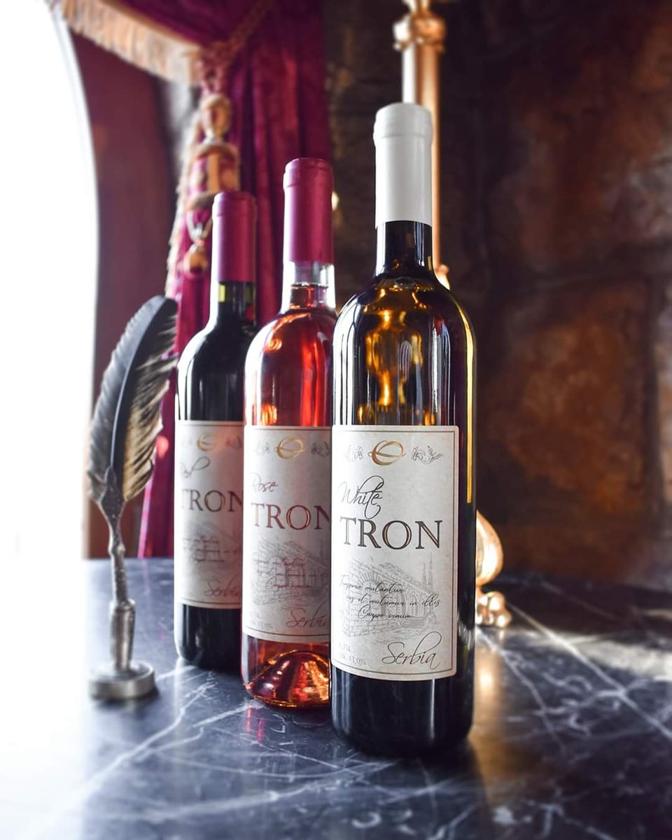 "Tempora mutantur, nos et mutantur in illis" - Vremena se menjaju, i mi se menjamo sa njima. 🍷

---------------

"Tempora mutantur, nos et mutantur in illis" - The times change, and we change with them. 🍷