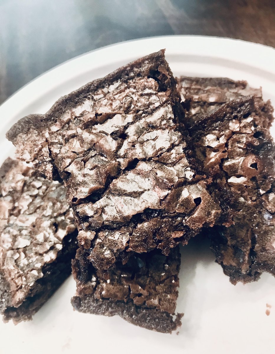 HaveToCookToEat's tweet photo. #ad This @drink_simple maple water
added so much flavor to my brownie recipe! #gifted #drinksimplepartner #maplewater #drinksimple #treechugger #ifyouwanttoeatyouhavetocook
#sponsored
https://t.co/sAgS7PkoI3 https://t.co/Qa6R6zBzeE