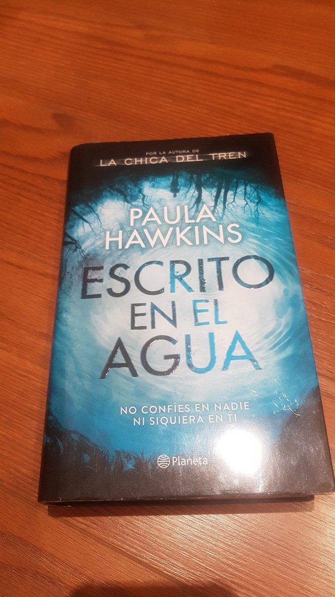 jesse_quca's tweet photo. 5/7 accepto el repte de @magicmiike7 de durant 7 dies publicar 7 portades de llibres sense comentaris ni ressenyes. Convido a @EdgarEnrich https://t.co/WOopUTJOPz