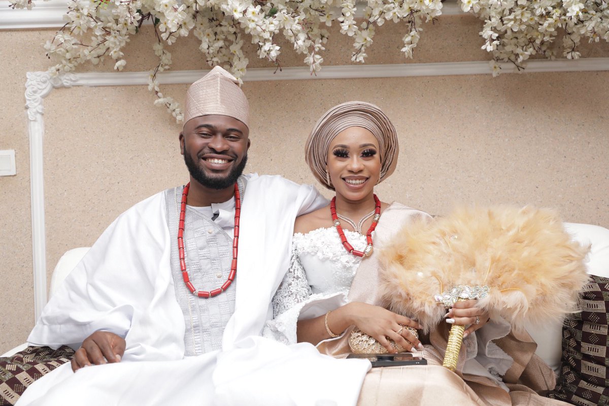 Okere Oluwasola tweet media