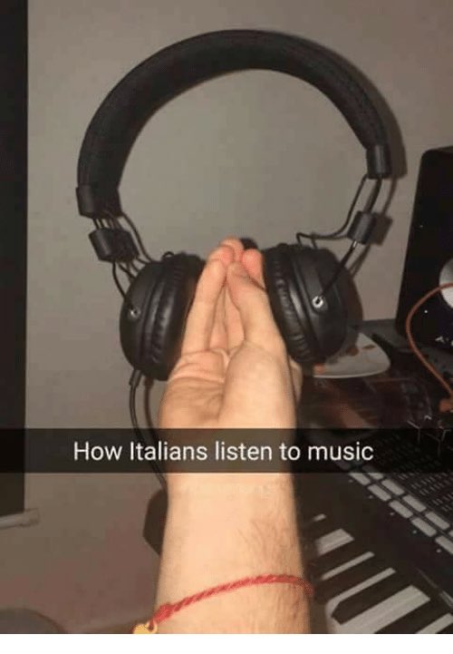 DJ_Counterfeit's tweet photo. . @L0WROLLER new headphones bro? https://t.co/s0iIo6lQOS