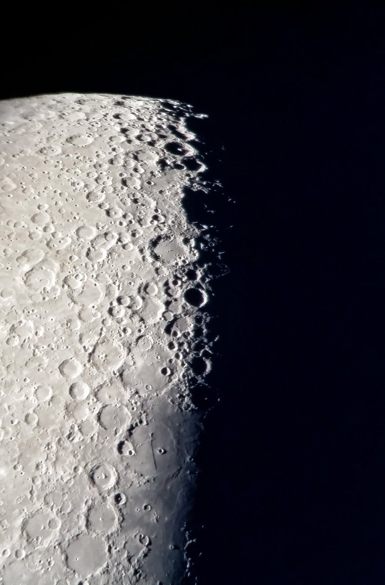LFTR_Nuclear's tweet photo. Tonight's waxing gibbous moon.

Taken with a 254mm/1200mm Newtonian reflector, and a Samsung Galaxy S5 camera phone (the camera in this old S5 is particularly good at this!)

#astronomy #Astrophotography #moon #Sheffield #telescope #NaturePhotography #nature #MoonLovers https://t.co/T33uDzAs2e